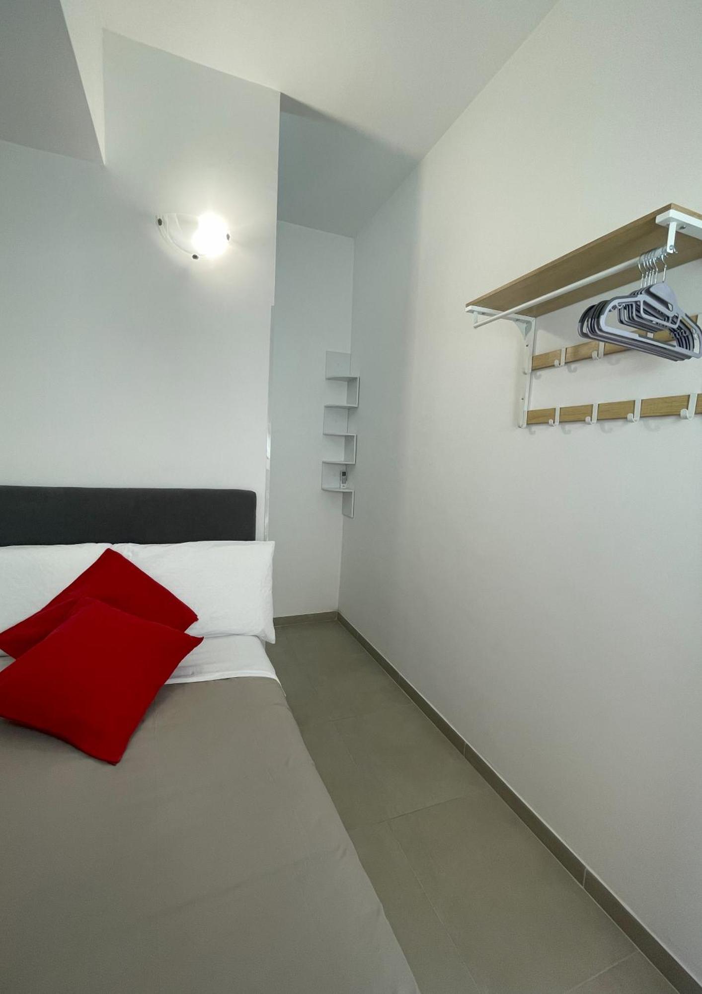 Trastevere Station Sweet Rest Рим Экстерьер фото